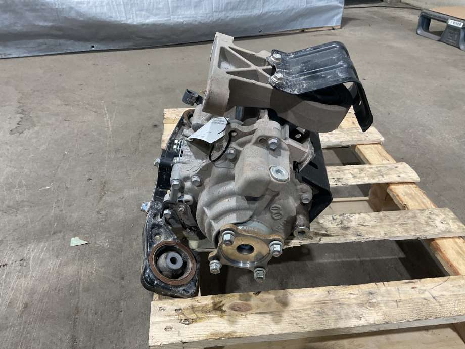 Motor elbil bak til Toyota Yaris Cross (SUV) 2021-->>  (TOYOTA|G105052012|)