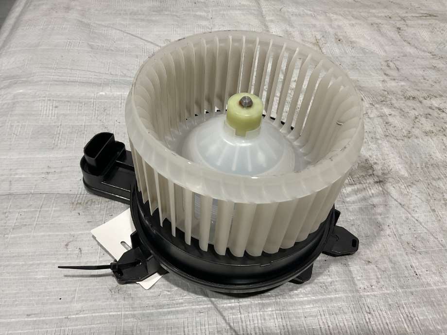Varmeapparat motor til Toyota Yaris Cross (SUV) 2021-->>  (TOYOTA|87103K0020|)