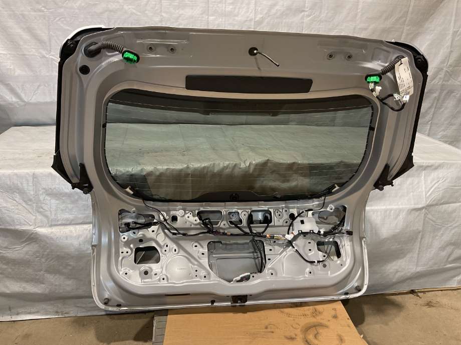 Bakluke combi til Toyota Yaris Cross (SUV) 2021-->>  (TOYOTA|670050D802|)