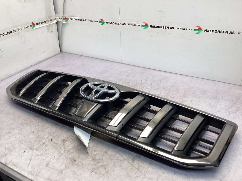 Grill til Toyota Land Cruiser 120 2002-2009  (TOYOTA|5310160412|)
