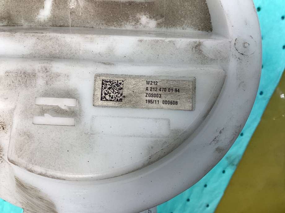 Dieselpumpe fødepumpe til Mercedes E-Klasse 2009-2013 (Fase 1) (W212) (W212) (MERCEDES|A 212 470 01 94|)