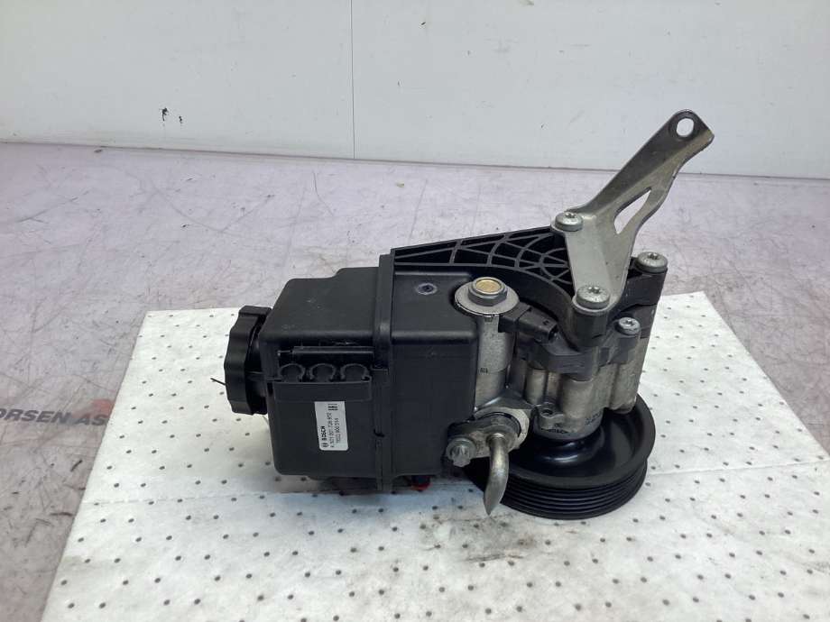 Servo pumpe mekanisk til Mercedes E-Klasse 2009-2013 (Fase 1) (W212) (W212) (MERCEDES|A 006 466 47 01|)