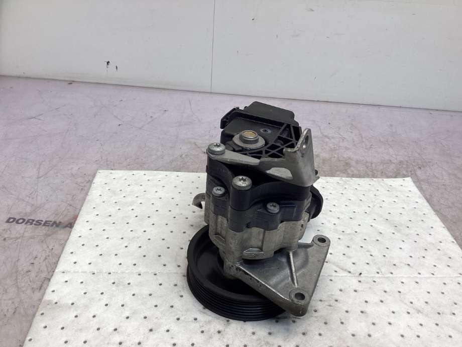 Servo pumpe mekanisk til Mercedes E-Klasse 2009-2013 (Fase 1) (W212) (W212) (MERCEDES|A 006 466 47 01|)