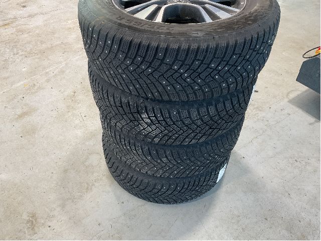 Hjulsett aluminium vinter til Toyota RAV4 2016-2019 (Type IV, Fase 2)  (TOYOTA|3 ET 39 NAV 59;5X114|225/65R17 106T|UKE 29 ÅR 2023)