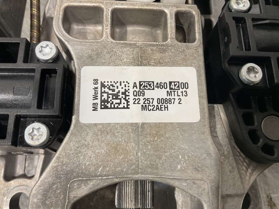 Rattaksel til Mercedes EQC 2019-->>  (MERCEDES|A 253 460 42 00|)