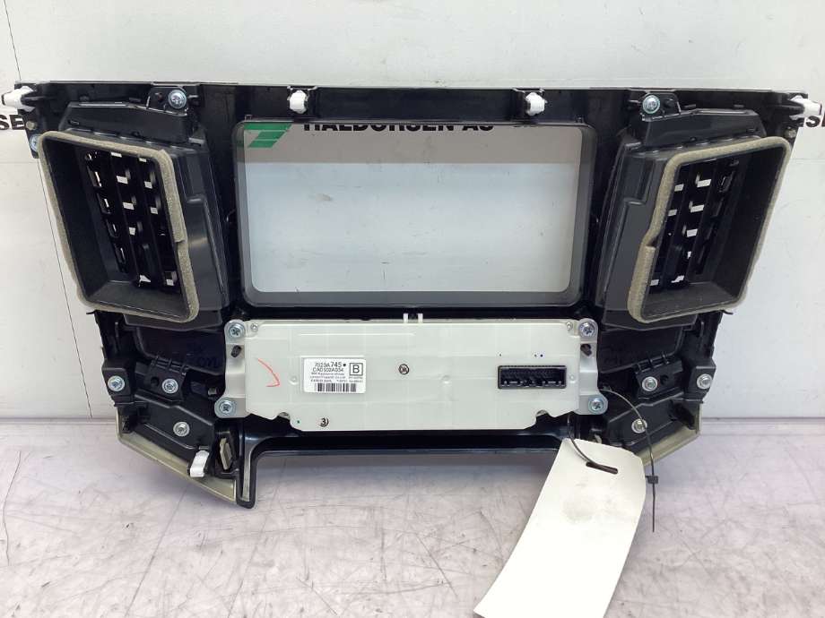 Varmeapparat betjening til Mitsubishi L200 2019-->> (Type V, Fase 2) (MITSUBISHI|7820A745|)