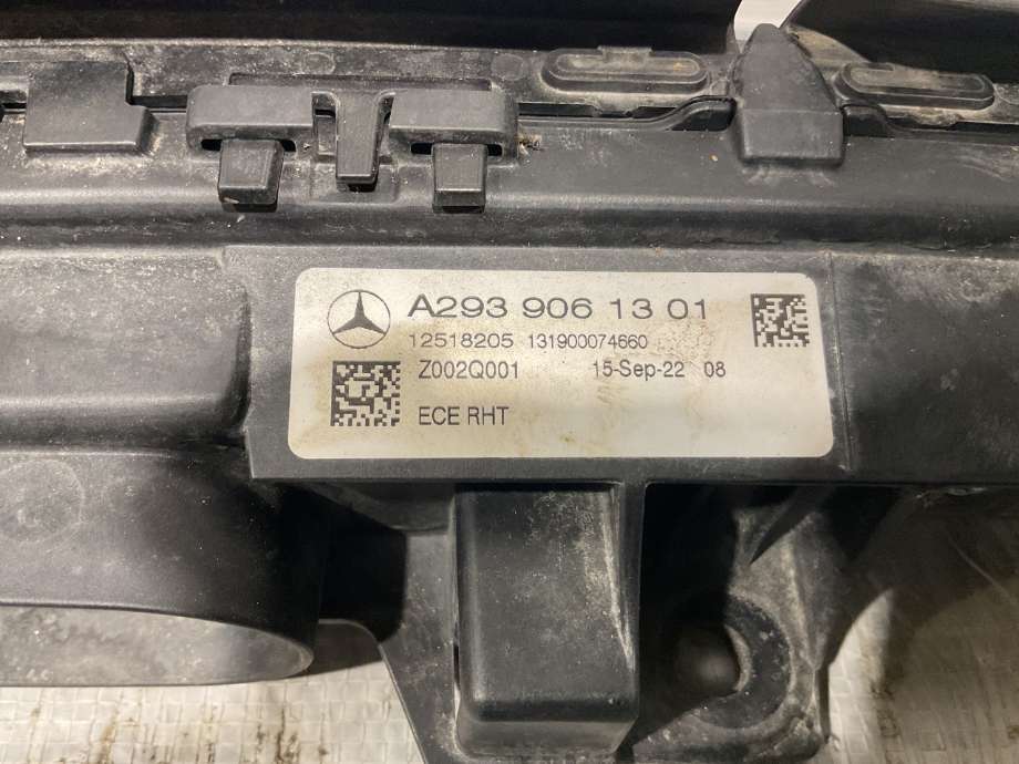 Frontlykter til Mercedes EQC 2019-->>  (MERCEDES|A 293 906 13 01|)