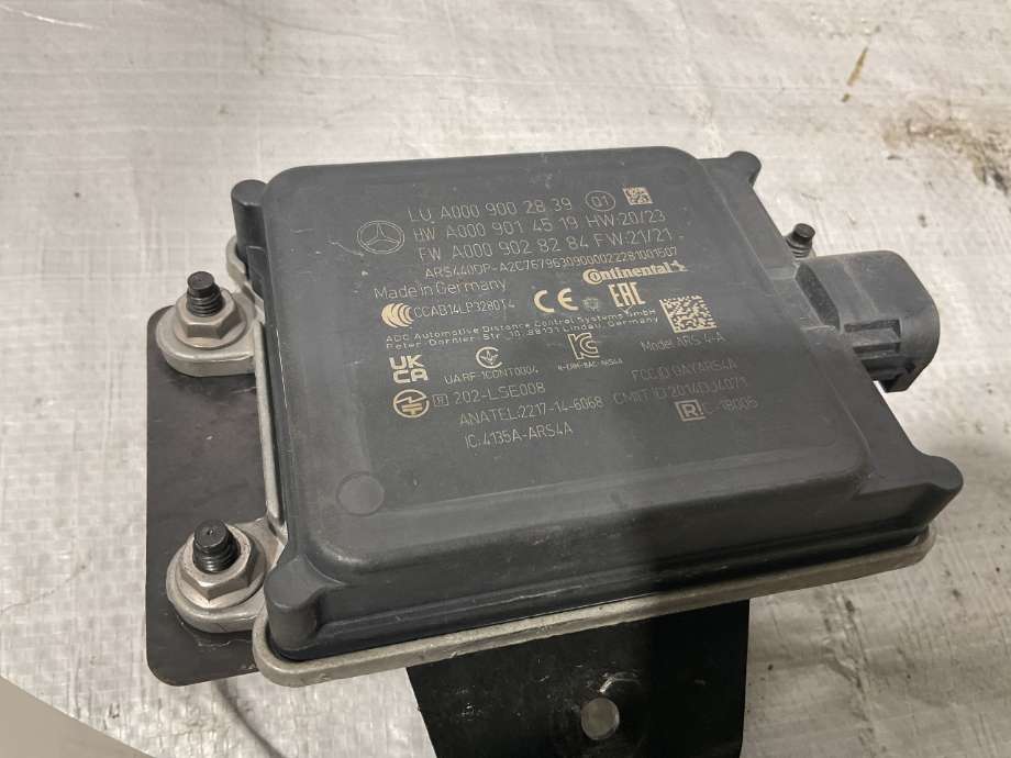 Sensor radar til Mercedes EQC 2019-->>  (MERCEDES|A 000 900 28 39|)