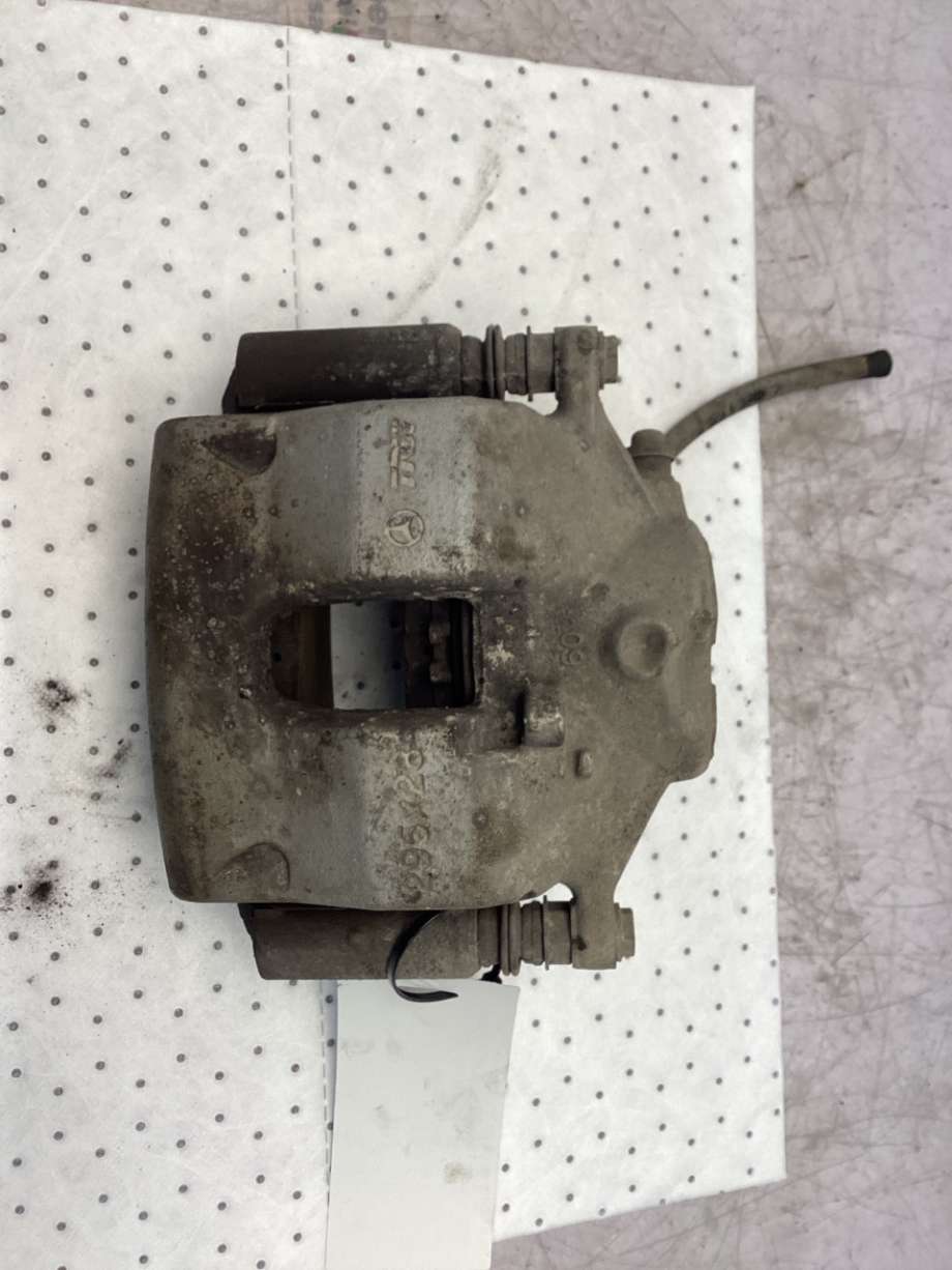 Bremsecaliper venstre foran til Mercedes E-Klasse 2009-2013 (Fase 1) (W212) (W212) (MERCEDES|A 204 421 23 81|)