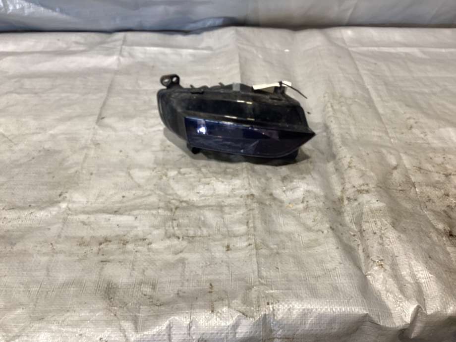 Tåkelykt høyre foran til Audi A4, 2007-2014 (Type IV) (B8) (B8) (AUDI|8K0 941 699 C)