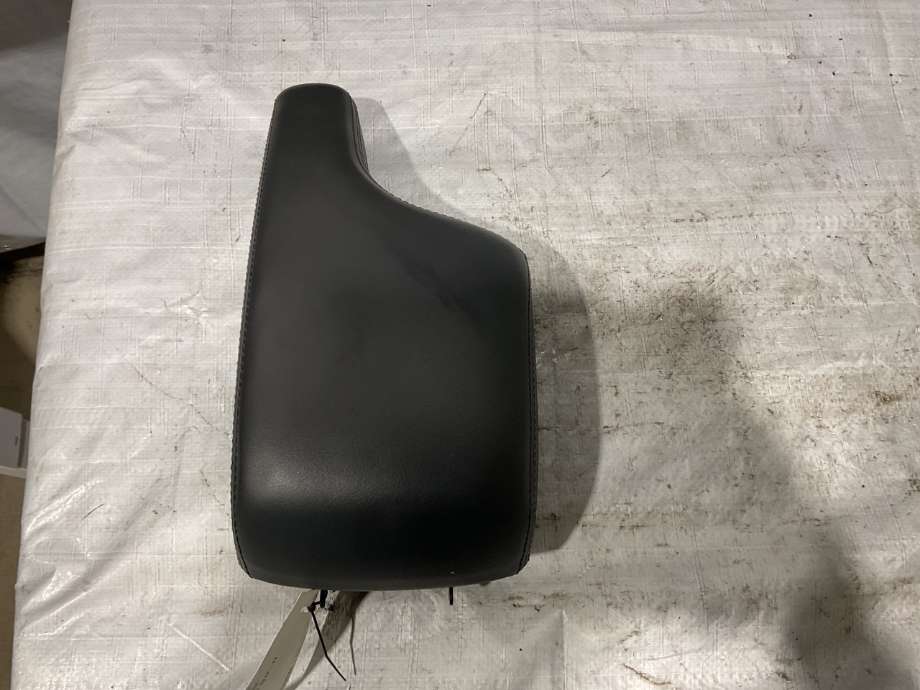 Sete armlene lokk til Mazda CX-5 2012-2017 (Type I) (MAZDA|KA0M64450A02|)