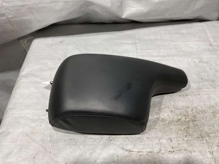 Sete armlene lokk til Mazda CX-5 2012-2017 (Type I) (MAZDA|KA0M64450A02|)