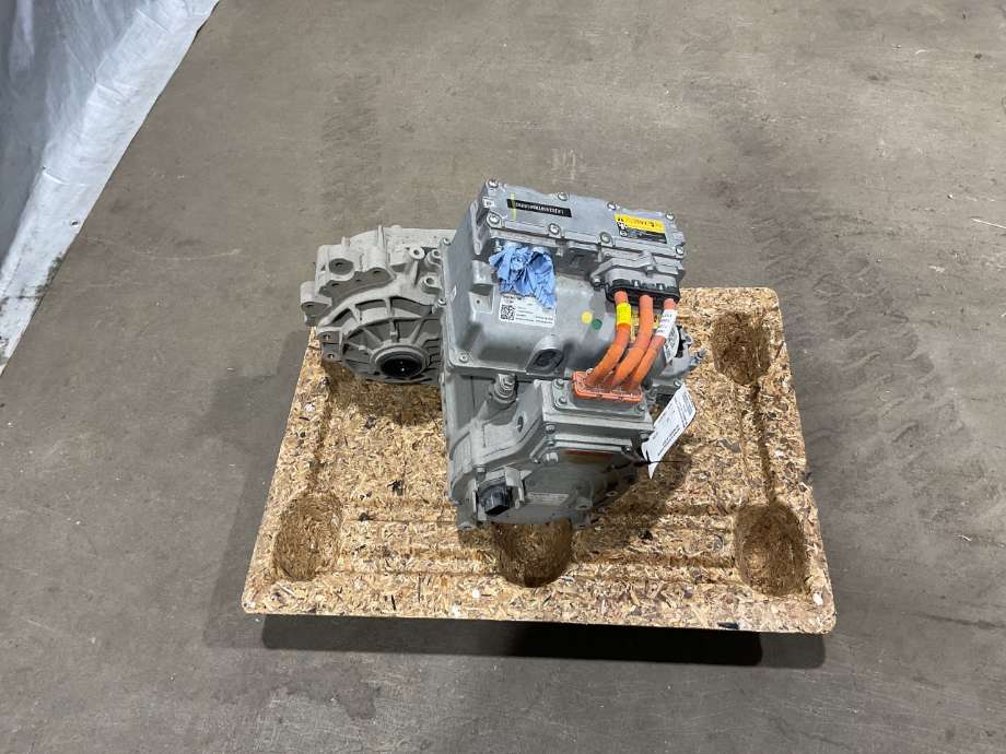Motor elbil foran til MG Marvel R, 2021-->>  (MG MARVEL R STV 5D|)