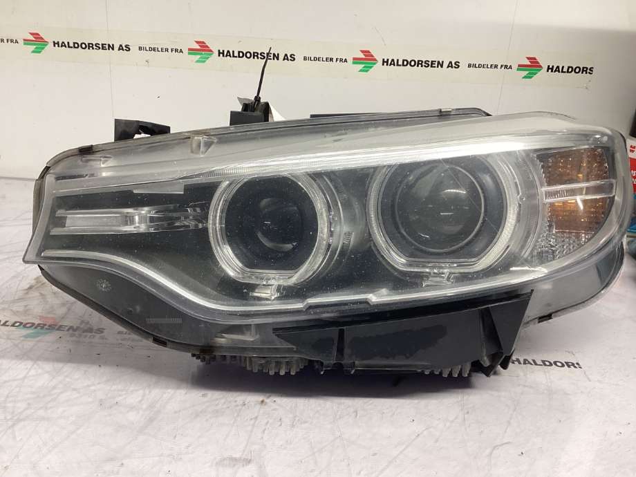 Frontlykt venstre halogen til BMW 4-Serie 2013-2020 (F32/F33/F36) (F32/F33/F36) (BMW|63 11 7 377 839|)