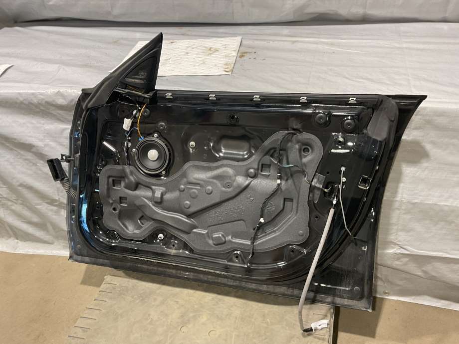 Dør høyre foran til BMW 4-Serie 2013-2020 (F32/F33/F36) (F32/F33/F36) (BMW|41 52 5 A43 C88|)