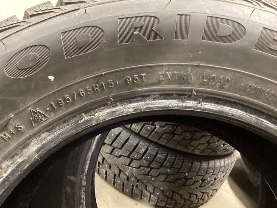 Dekk til Annet Dekk vinter pigg 0-->>  (ICE MASTERSPIKEZ-506|GOODRIDE|)