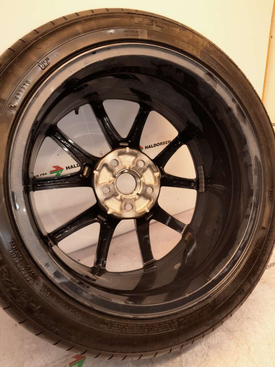 Hjulsett aluminium sommer til Tesla Model 3 2018-2023 (Fase 1)  (TESLA|5X114;9 ET NAV 50|235/45R18 98W|)