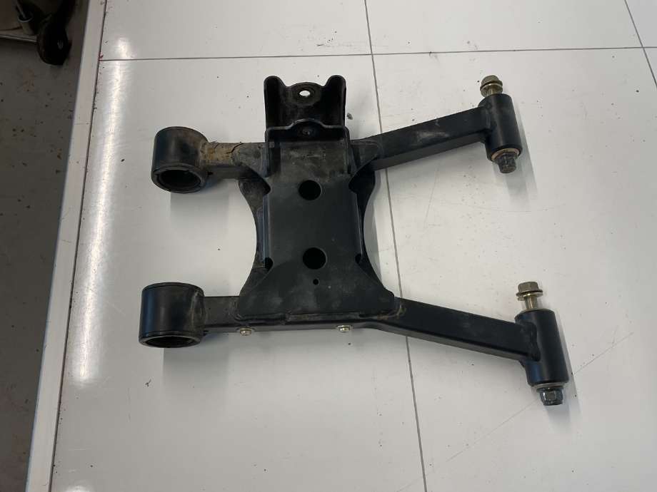 Bærebru venstre bak til ATV ATV diverse merker, 0-->>  (POLARIS SPORTSMAN TOURING 570|1023570-458)