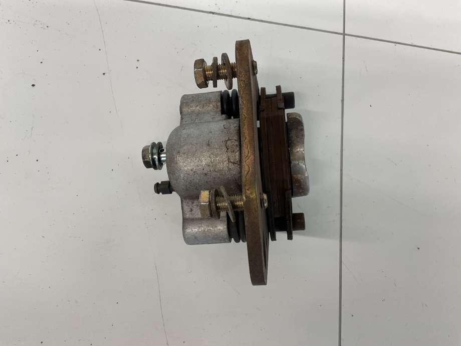 Bremsecaliper høyre foran til ATV ATV diverse merker 0-->>  (POLARIS SPORTSMAN TOURING 570|1914146|)