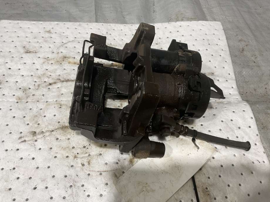 Bremsecaliper venstre bak til Volvo V90 / V90 CC / S90 2016-->>  (VOLVO|31400426|36010401|36011369)