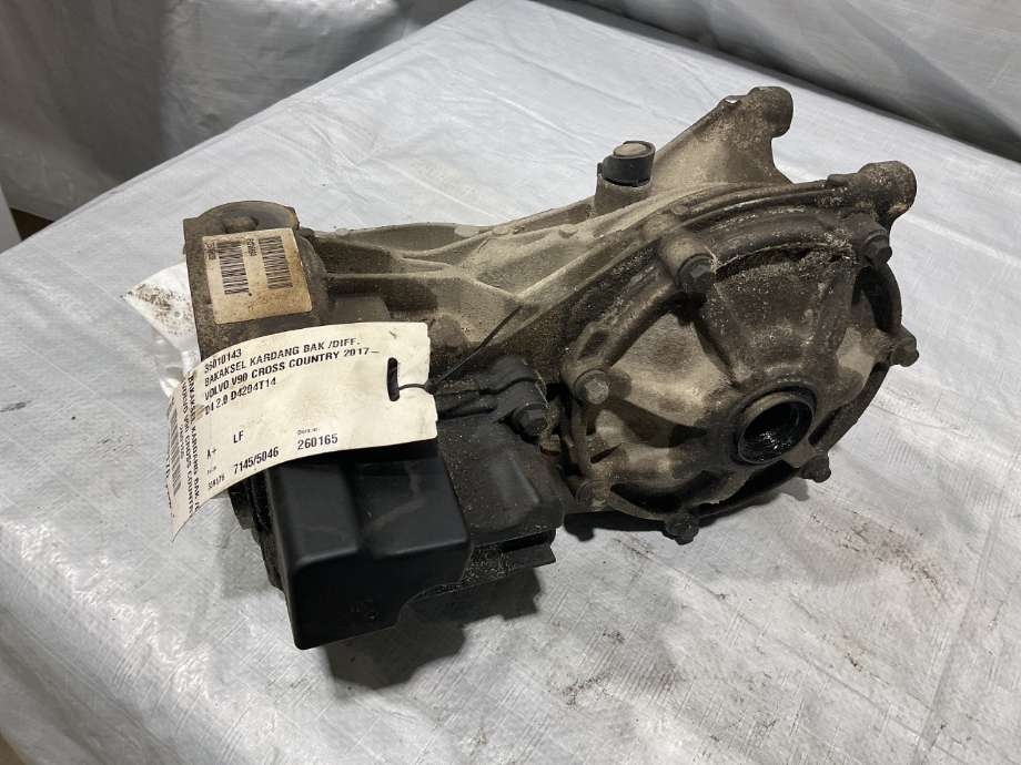 Kardang klokke bak til Volvo V90 / V90 CC / S90 2016-->>  (VOLVO|36010143|)