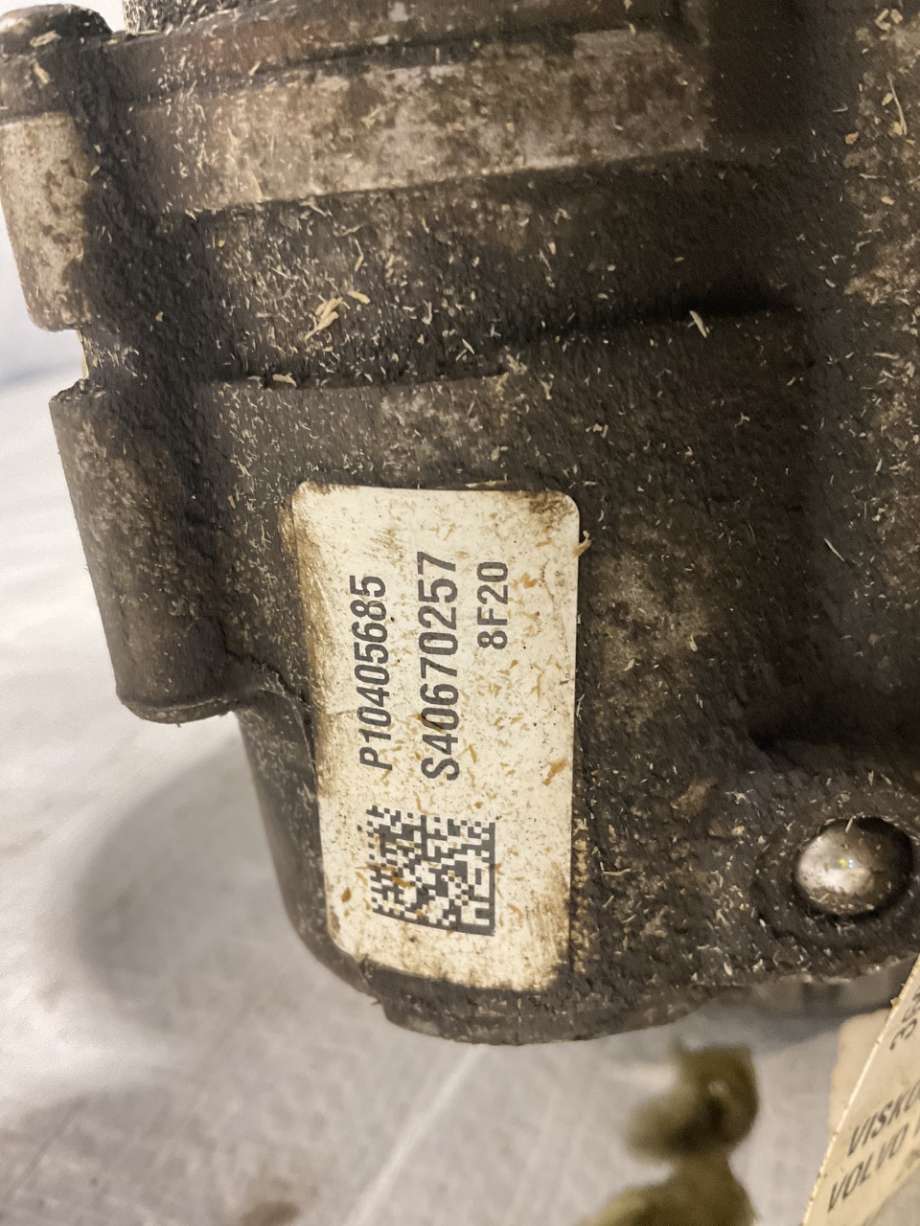 Mellomaksel viskosekobling til Volvo V90 / V90 CC / S90 2016-->>  (VOLVO|36010561|36012520|31367750)