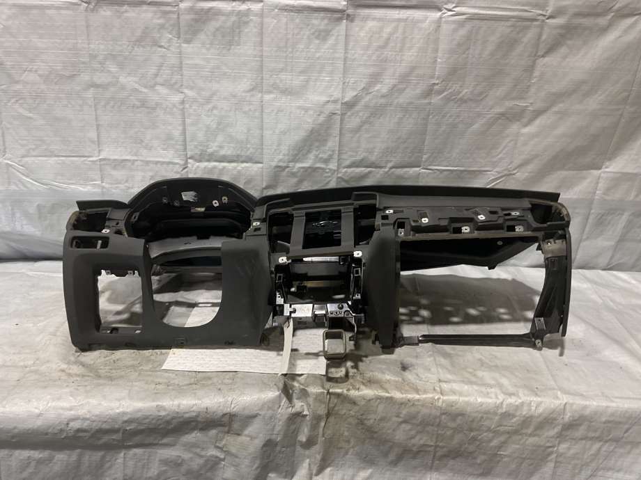 Dashbord til Volvo V90 / V90 CC / S90, 2016-->>  (VOLVO|31688123)