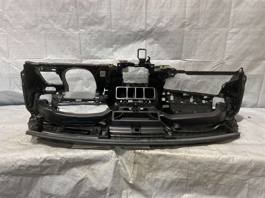 Dashbord til Volvo V90 / V90 CC / S90 2016-->>  (VOLVO|31688123|)