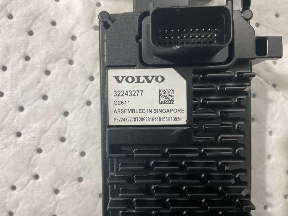 Sensor radar til Volvo V90 / V90 CC / S90 2016-->>  (VOLVO|36011562|)