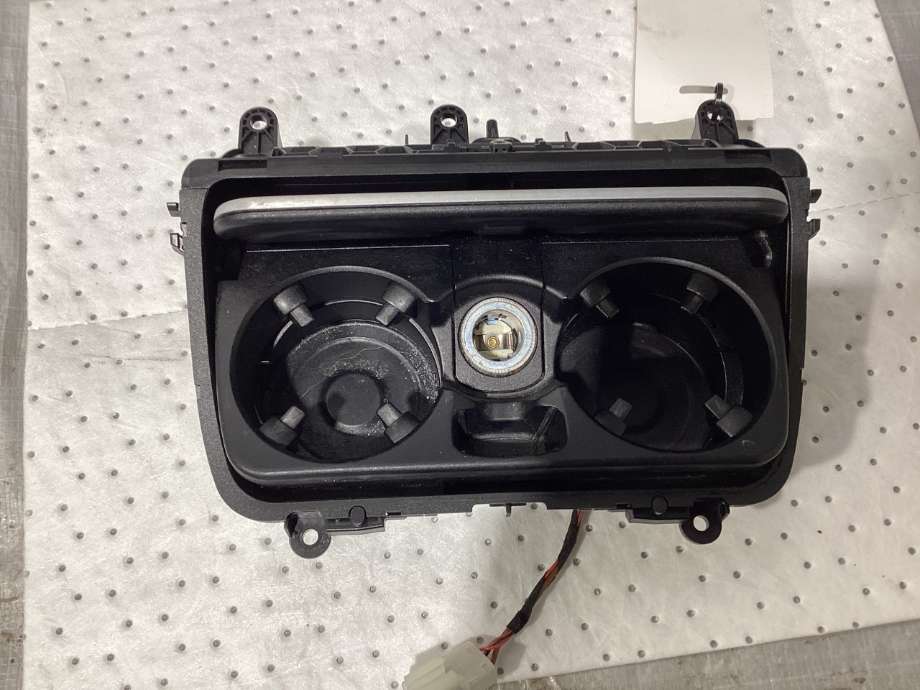 Dashbord koppholder til BMW 5-Serie 2010-2017 (F10/F11) (F10/F11) (BMW|51 16 9 241 714|)