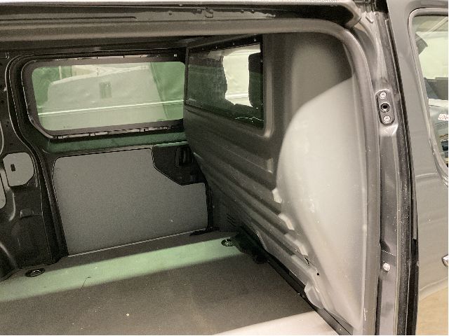 Bagasjerom hundegitter til Citroën Jumpy, 2016-->> (Type III)  (CITROEN|98 098 185 80)