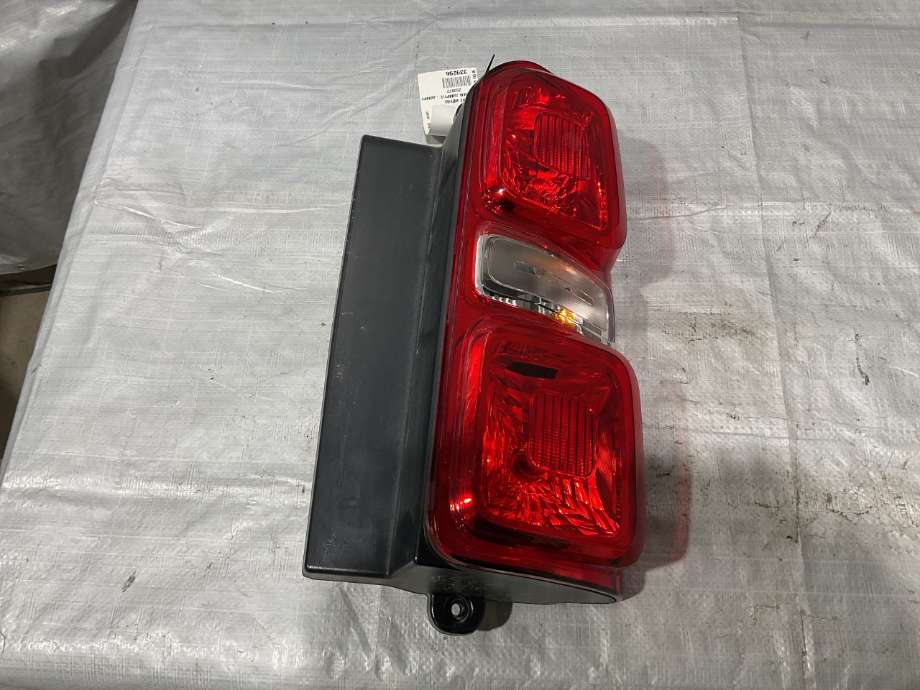 Baklykt høyre til Citroën Jumpy 2016-->> (Type III)  (CITROEN|98 082 430 80|)