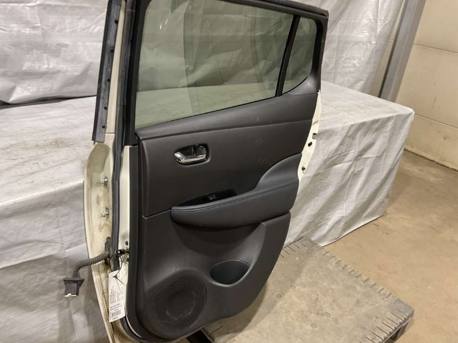 Dør høyre bak til Nissan Leaf 2018-->> (Type II)  (NISSAN|H21005SLMB|H21005SLAB|)