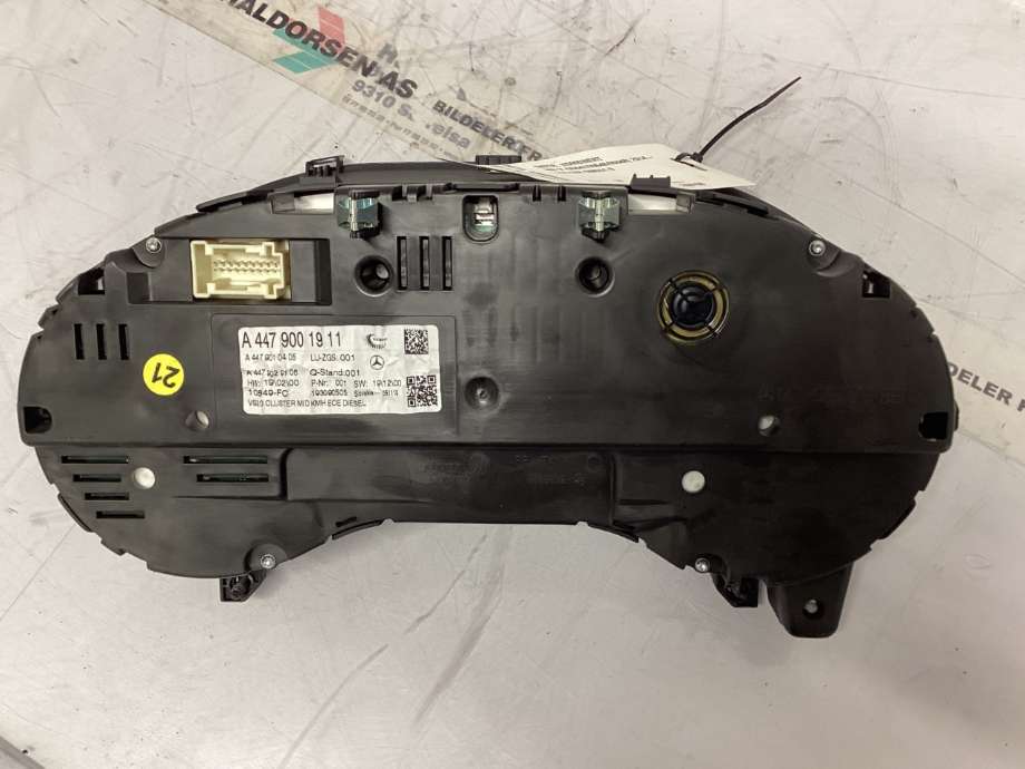 Instrumentpanel til Mercedes Vito 2014-->> (W447) (W447) (MERCEDES||A 447 900 48 23)