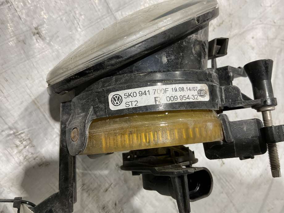 Tåkelykt høyre foran til VW Golf, Plus/Cross 2009-2013 (Fase 2) (VOLKSWAGEN||5K0 941 700)