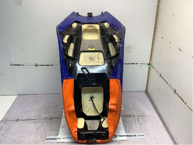 MC, Sal/sete, fremre til Snøscooter Yamaha øvrige 0-->> (YAMAHA SIDEWINDER TURBO X-TX14|8MT-F4710-50-00|998 TURBO|SIDEWINDER XTX)