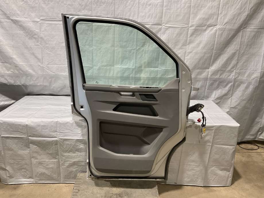 Dør venstre foran til VW Transporter / Caravelle 2019-->> (T6.1) (T6.1) (VOLKSWAGEN|7LA 831 055 A|)