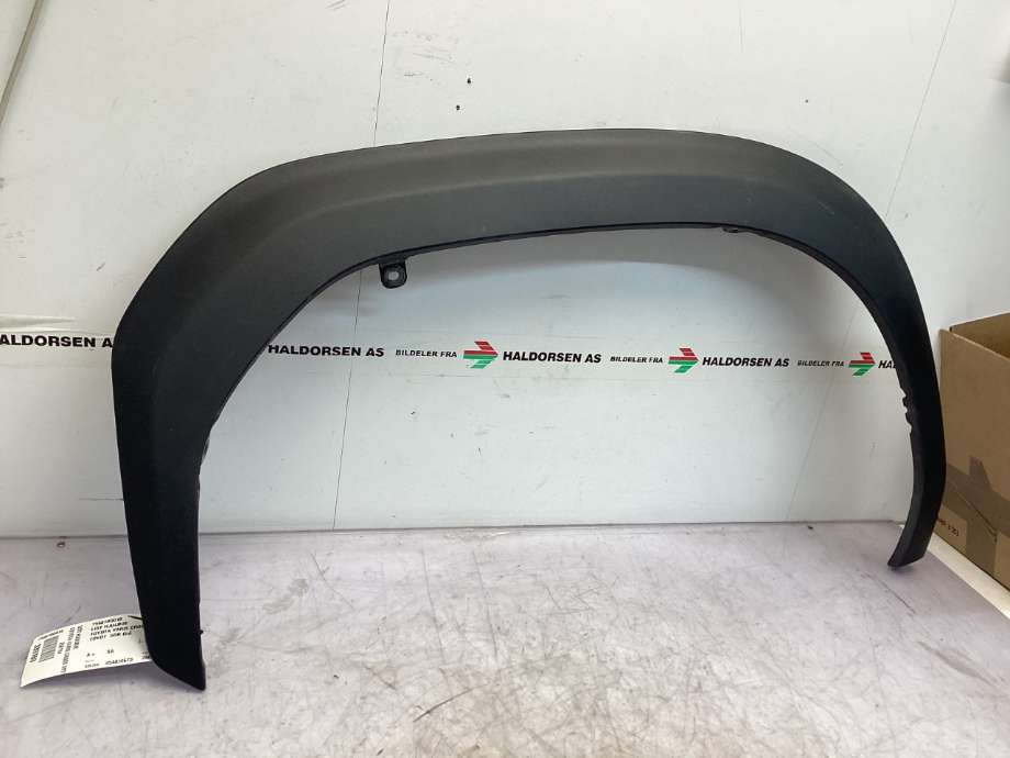 Hjulbuelist venstre foran til Toyota Yaris Cross (SUV) 2021-->>  (TOYOTA|756010D010||75611-0D010)
