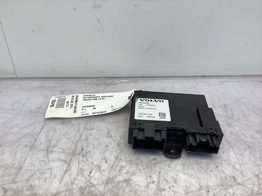 Styreenhet elektrisk bakluke til Volvo V60 / V60 CC 2018-->> (Type II)  (VOLVO|32448578|32256098|)