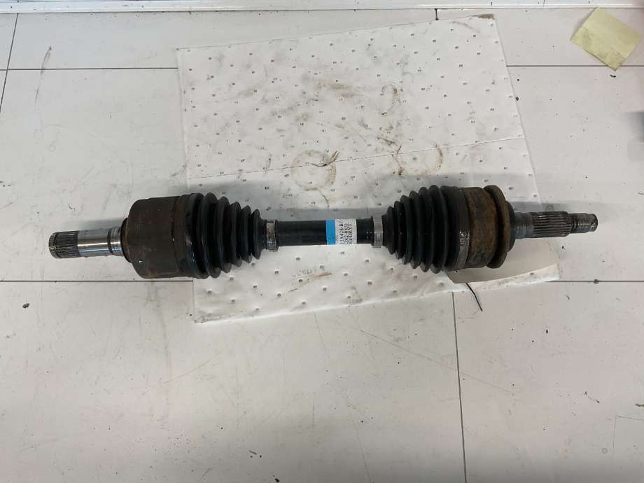 Drivaksel venstre foran til Ford Ranger / Ranger Raptor, 2015-2022  (FORD|JB3G-3A428-BC)