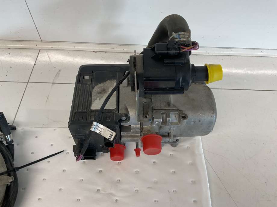 Dieselvarmer til Ford Ranger / Ranger Raptor 2015-2022  (FORD|A66SX-18D561-KA|EBERSPACHER HYDRONIC|S3 D5E  5KW)