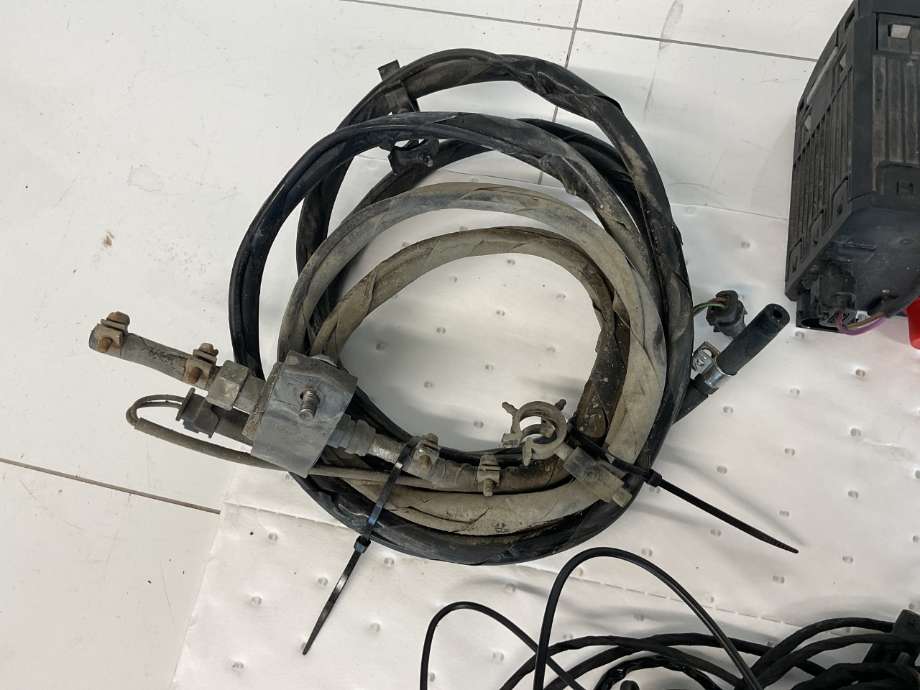 Dieselvarmer til Ford Ranger / Ranger Raptor 2015-2022  (FORD|A66SX-18D561-KA|EBERSPACHER HYDRONIC|S3 D5E  5KW)