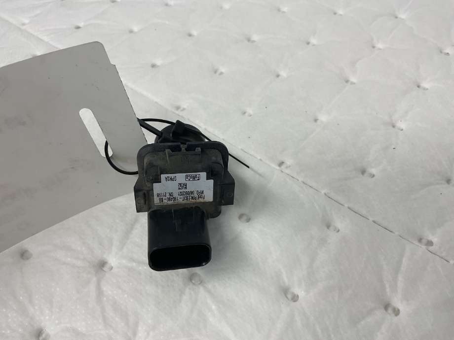 Kamera til Ford Ranger / Ranger Raptor 2015-2022 (FORD|JB3T-19H406-CF|)