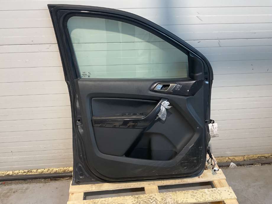 Dør venstre foran til Ford Ranger / Ranger Raptor 2015-2022  (FORD|DB39-2620125-CB|)