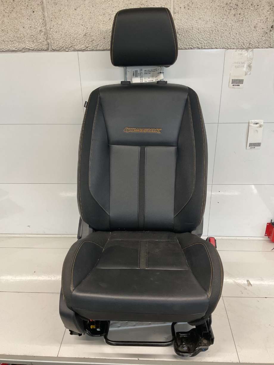 Sete foran høyre til Ford Ranger / Ranger Raptor, 2015-2022  (FORD|)