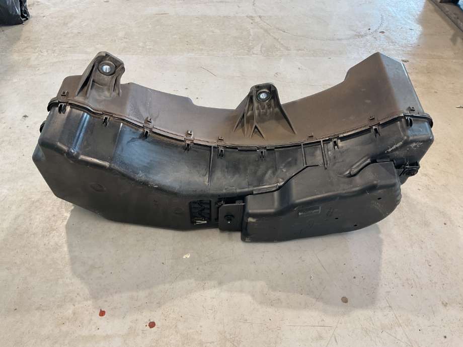 AdBlue tank til Ford Ranger / Ranger Raptor 2015-2022  (FORD|JB3G-5J228-BG|)