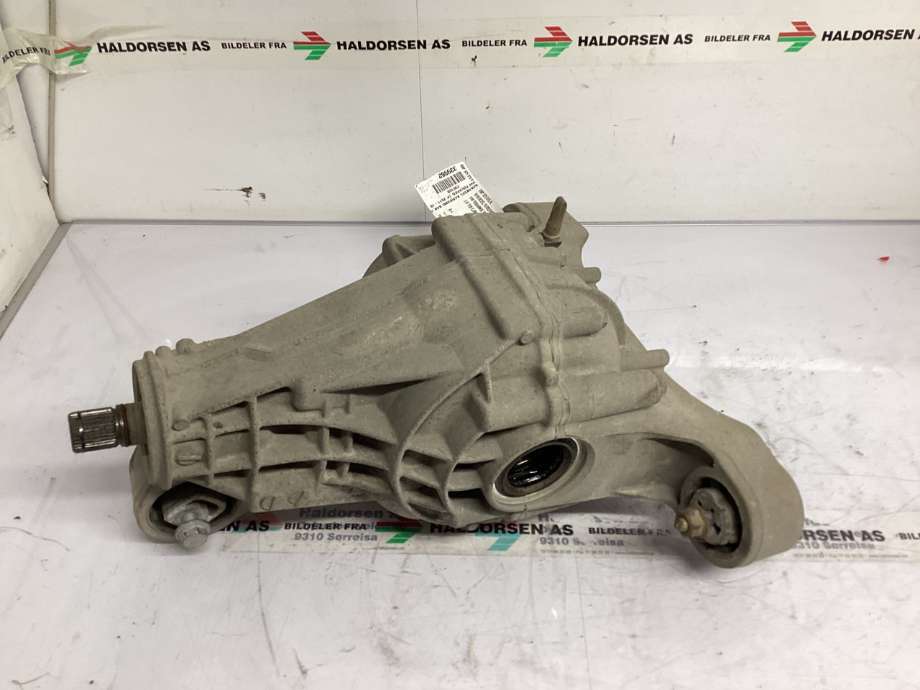 Kardang klokke bak til VW Touareg 2010-2018 (Type II)  (VOLKSWAGEN|0BP 525 015 K|)