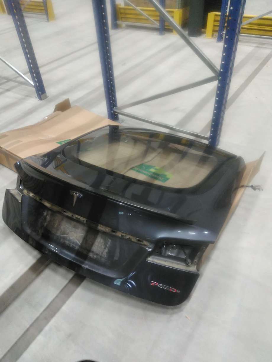 Bakluke combi til Tesla Model S 2013-2016 (Fase 1)  (TESLA|1028348-E0-B|)