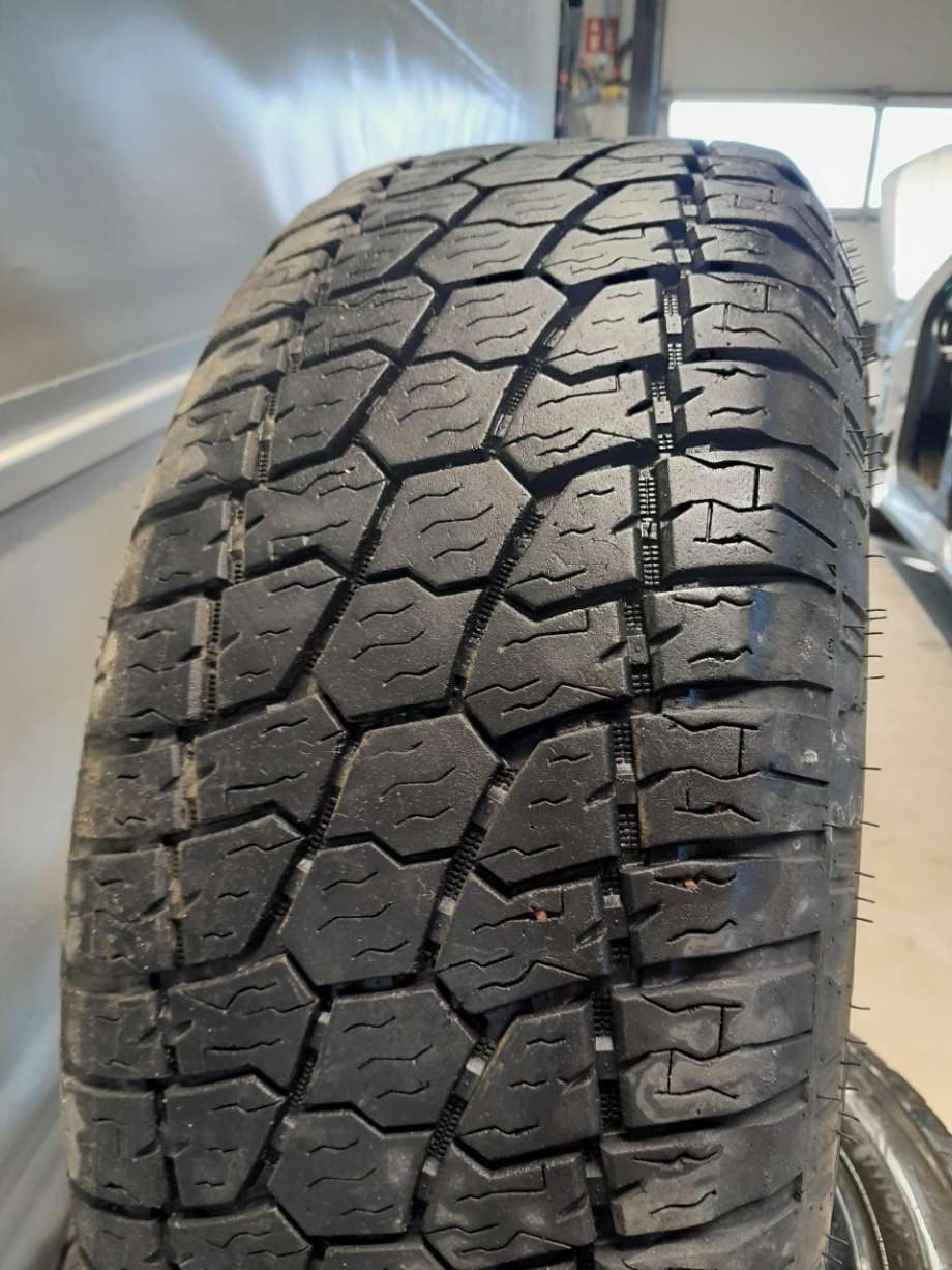 Hjulsett aluminium sommer til Ford Ranger / Ranger Raptor 2015-2022  (FORD||245/65R17 111H XL|6X139;7 ET 55 NAV 94)