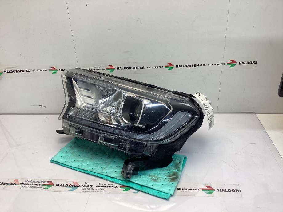 Frontlykt venstre halogen til Ford Ranger / Ranger Raptor 2015-2022 (FORD|JB3B-13E015-BA|)